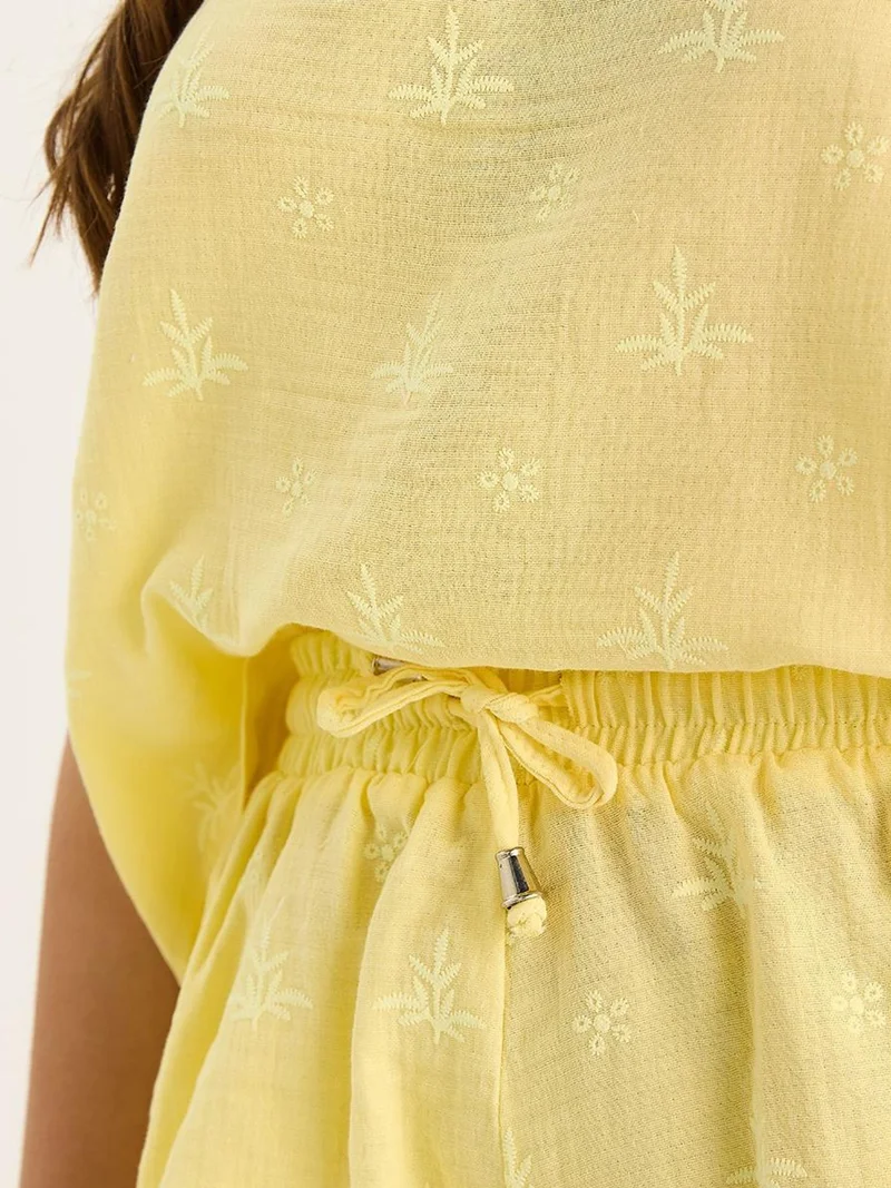 Bianco Lucci LUCCI Short High Waist Two-Piece Coord Set with Button Closure