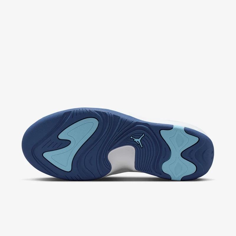 Jordan White Men's Max Aura 7 Shoes for Men | Best Price UAE