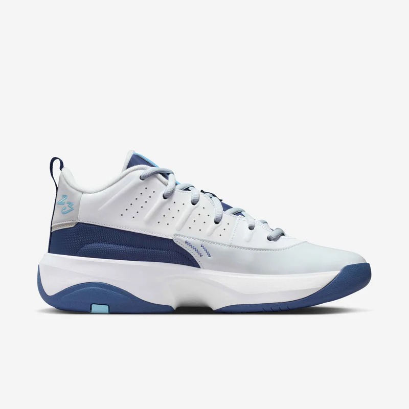 Jordan White Men's Max Aura 7 Shoes for Men | Best Price UAE