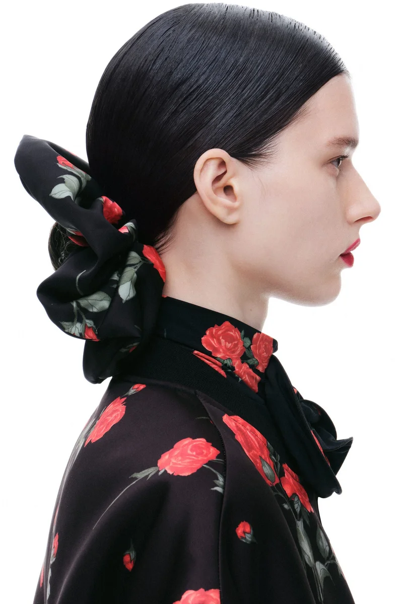 اتش اند ام ربطة شعر بطبعة