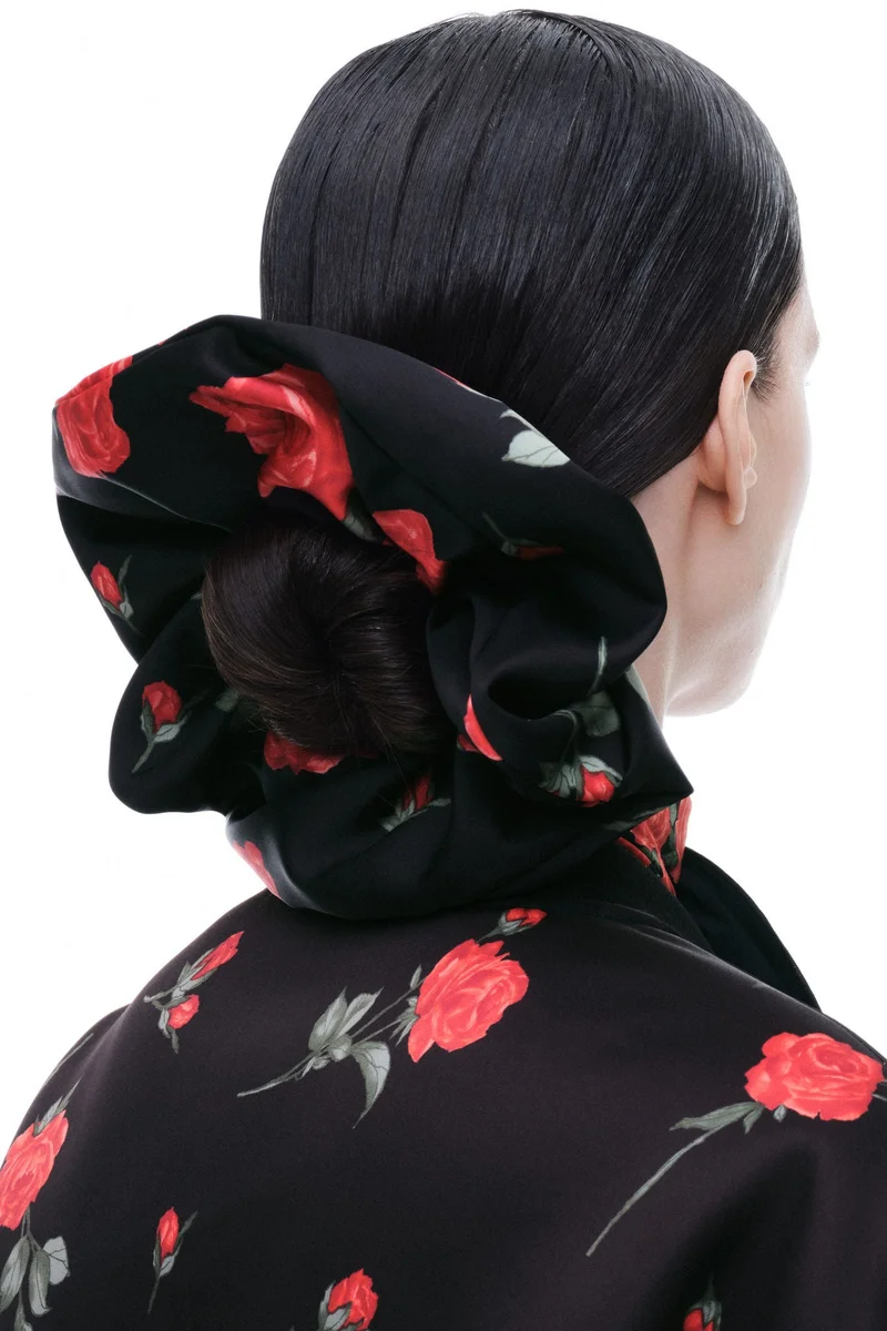 اتش اند ام ربطة شعر بطبعة