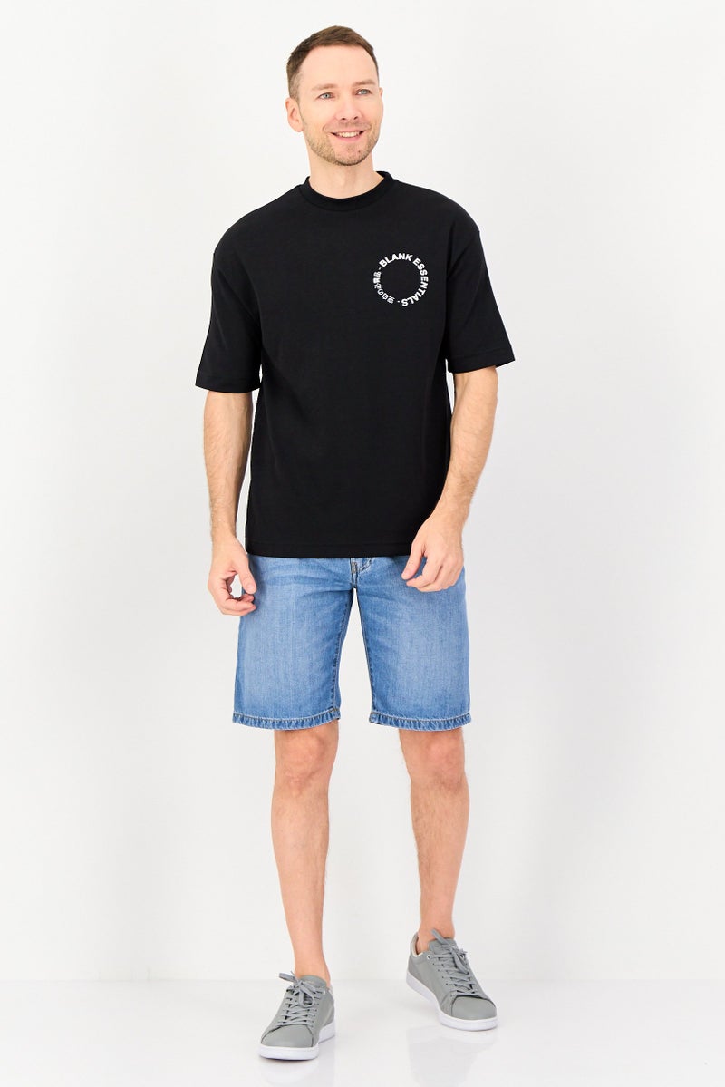 Blank Essentials تي شيرت رجالي بأكمام قصيرة وياقة دائرية بشعار العلامة التجارية، أسود - Image 4