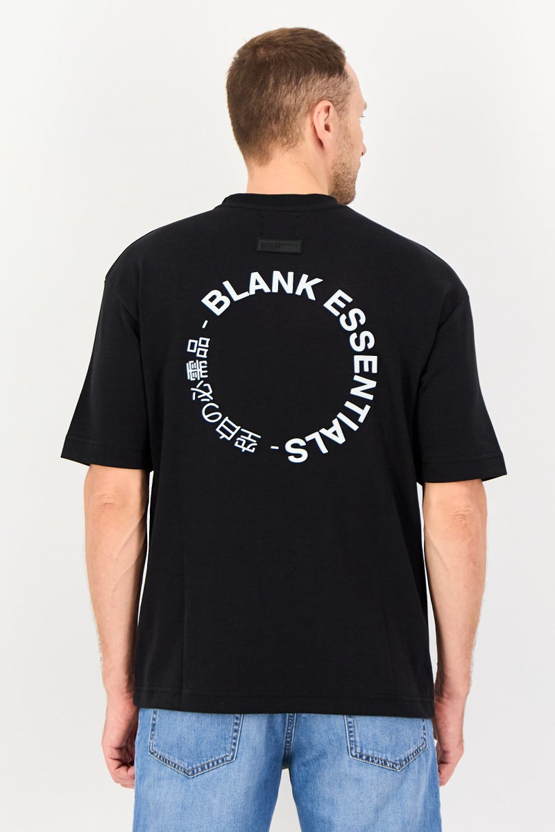 Blank Essentials تي شيرت رجالي بأكمام قصيرة وياقة دائرية بشعار العلامة التجارية، أسود - Image 3