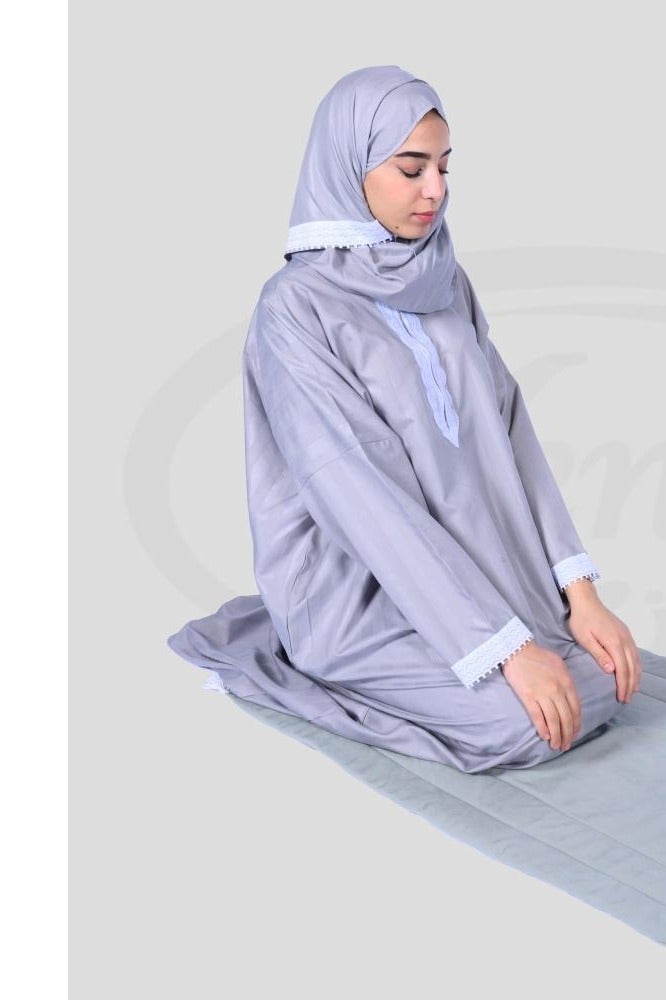 شرشف صلاة ناعم ومريح للغاية مع حواف دانتيل مطرزة مكون من قطعة واحدة يتضمن طرحة ويغطي الجسم بالكامل بمقاس موحد وواسع مناسب لجميع الأجسام - Image 2