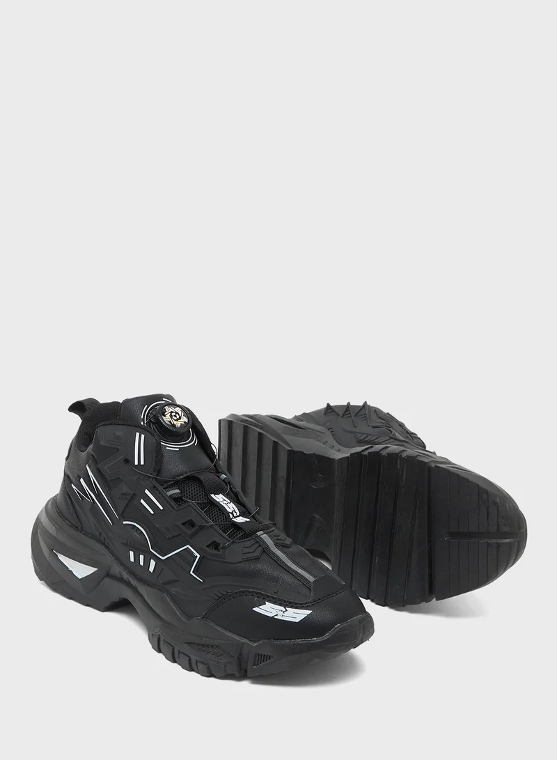 Seventy Five Casual Sneakers