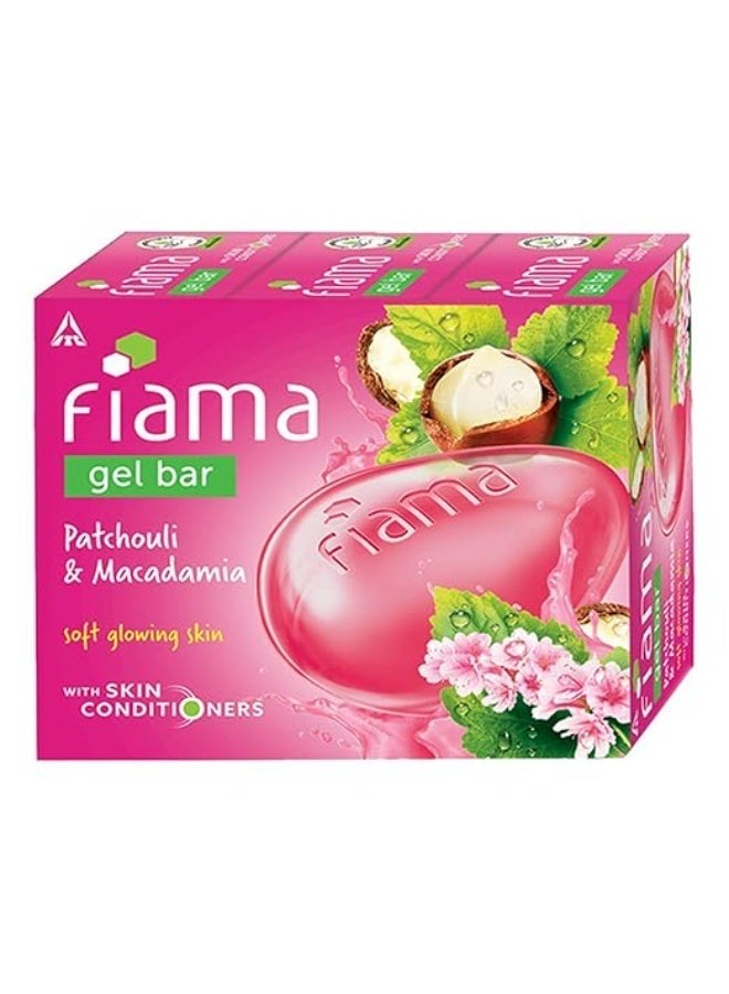 فياما مجموعة فياما جل بار الاحتفالية، صابون 125 غرام وجل فياما بار برائحة الباتشولي والمكاديميا لبشرة ناعمة ومتألقة، مع مرطبات للبشرة، 125 غرام (عبوة من 3 قطع) - Image 4