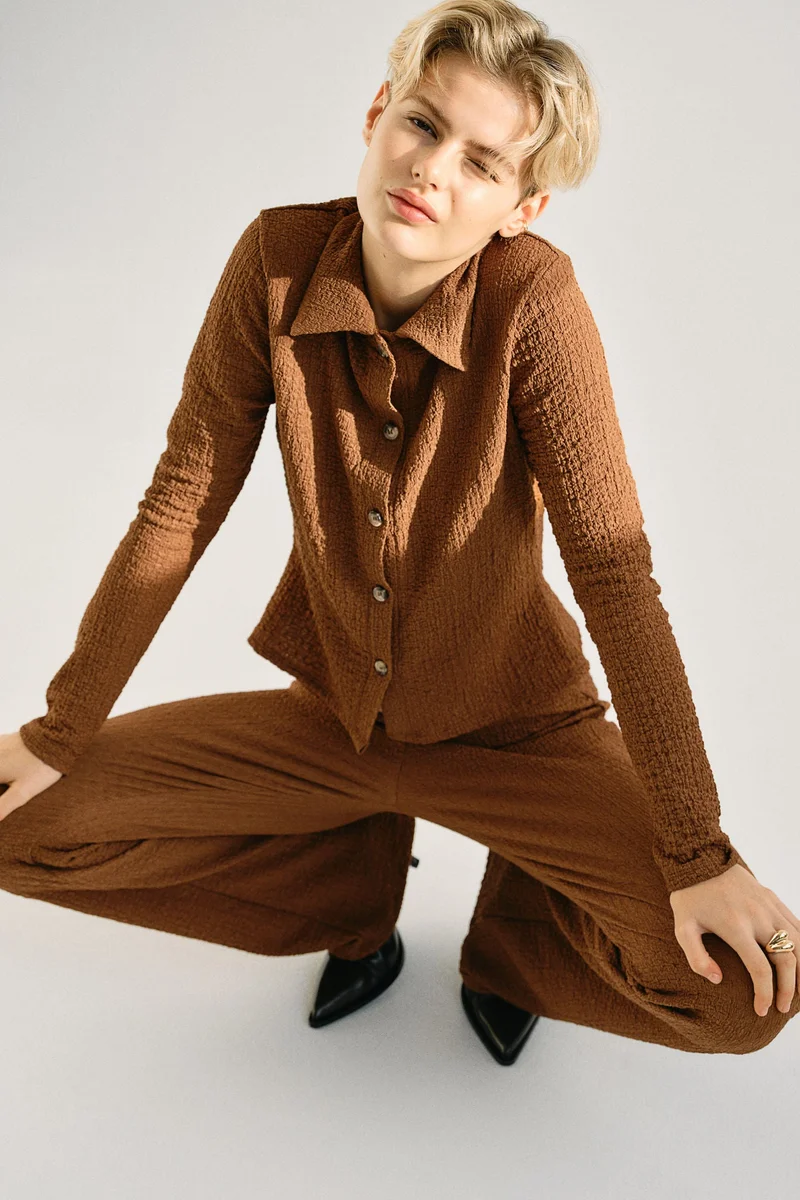 H&M Fitted Crinkled Shirt