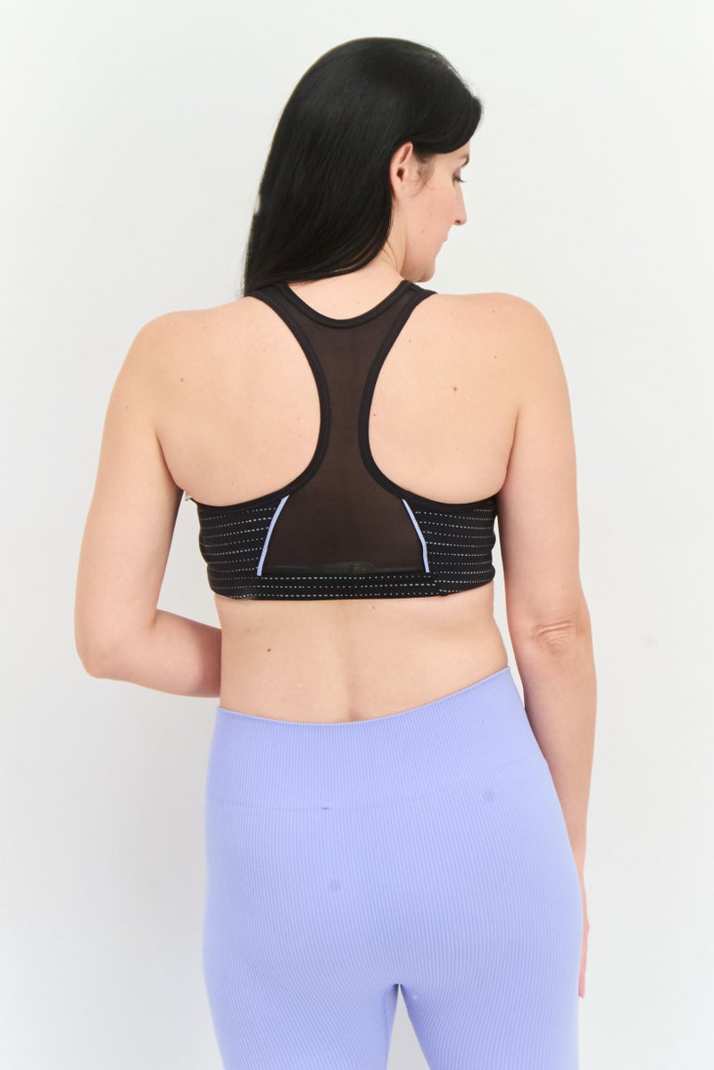 Nike حمالة صدر رياضية مبطنة بشعار العلامة التجارية للنساء، سوداء - Image 3