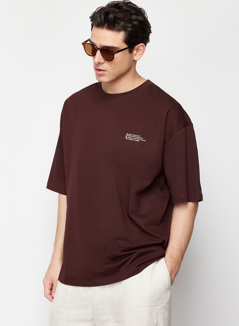 trendyol Dark Brown Oversize Heavyweight Cotton T-Shirt with Minimal Text Print TMNSS23TS00084 - Image 3