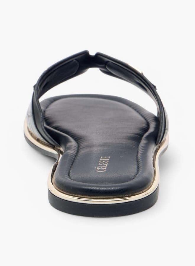 سيليست صنادل نسائية سهلة الارتداء بطبعة شعار مع تفاصيل معدنية - Image 5