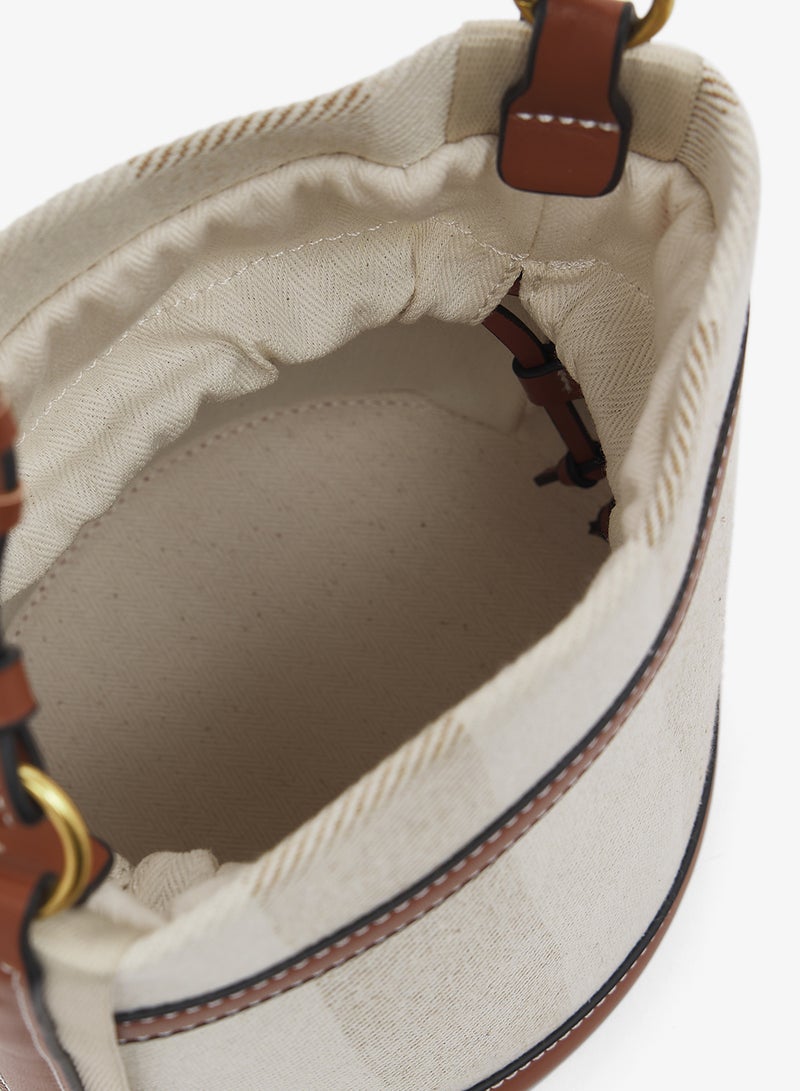 ايلا حقيبة دلو مطبوعة بتفاصيل بنية - Image 4