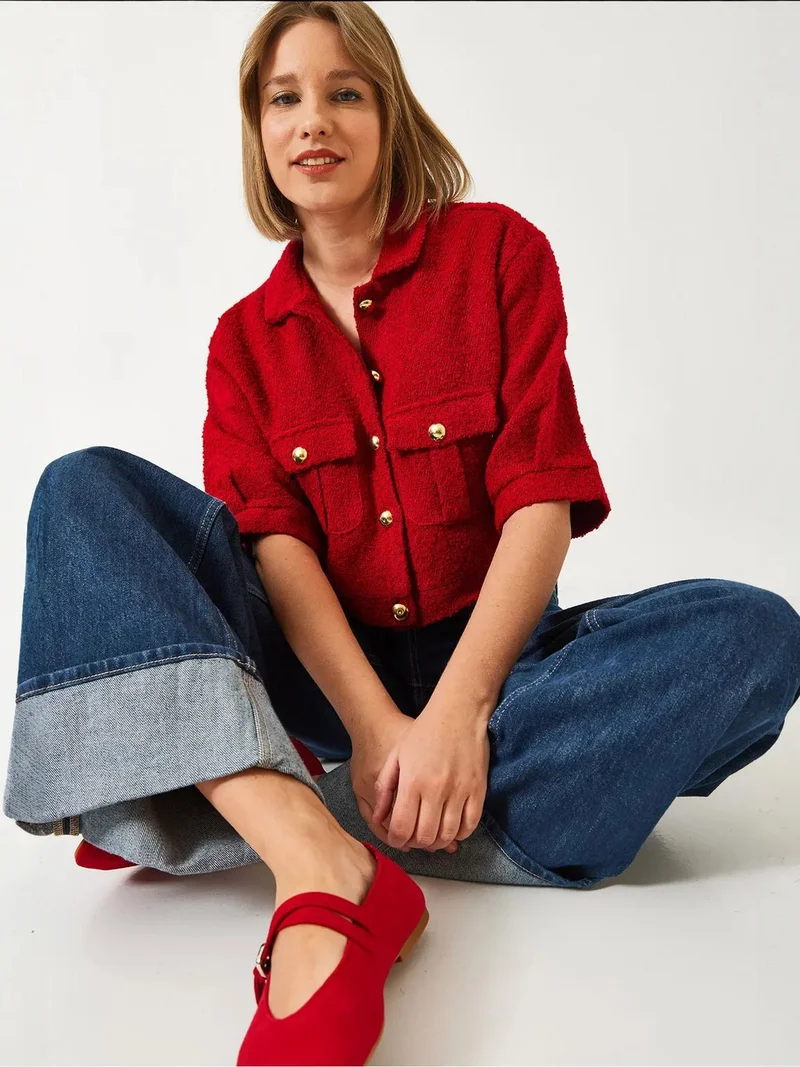 Bianco Lucci LUCCI Cropped Plush Buttoned Jacket with Shirt Collar