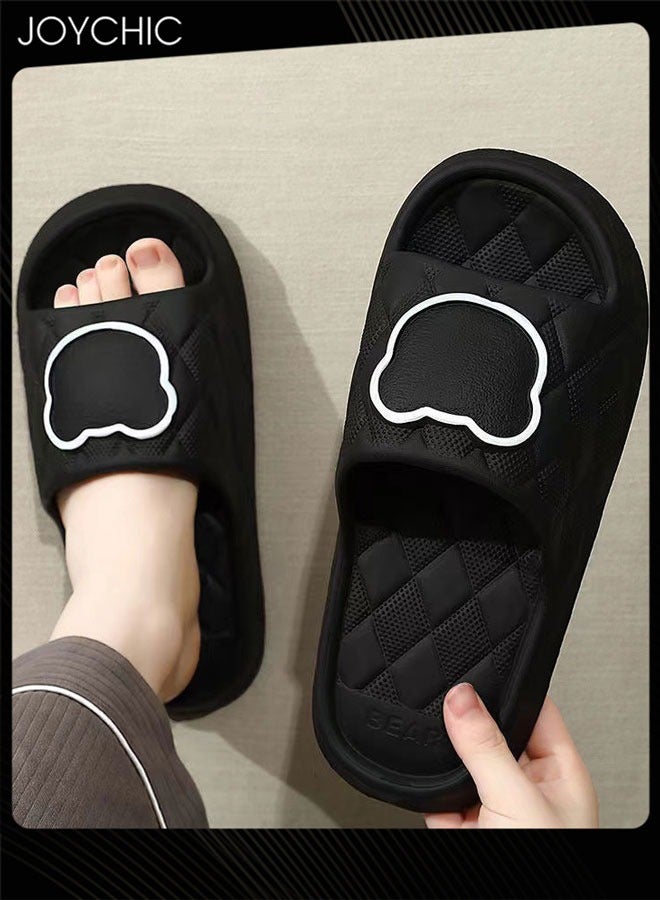 Joychic شبشب منزلي مضاد للانزلاق بنمط دب كرتوني لطيف ذو قاع ناعم وقابل للتنفس ومقاوم للاهتراء مع مرونة عالية للنساء والرجال باللون الأسود - Image 2