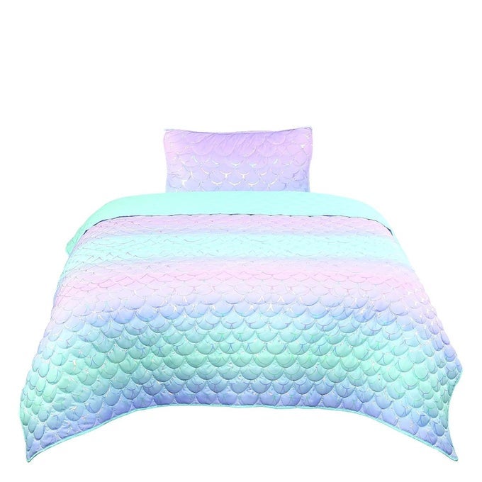 GIRLS MERMAID PATTERN QUILT SET WITH 1 TWIN SIZE QUILT AND 1 STANDARD SHAM LIGHTWEIGHT SOFT AND DURABLE IRIDESCENT METALLIC FOR KIDS 2PIECE SET TWIN