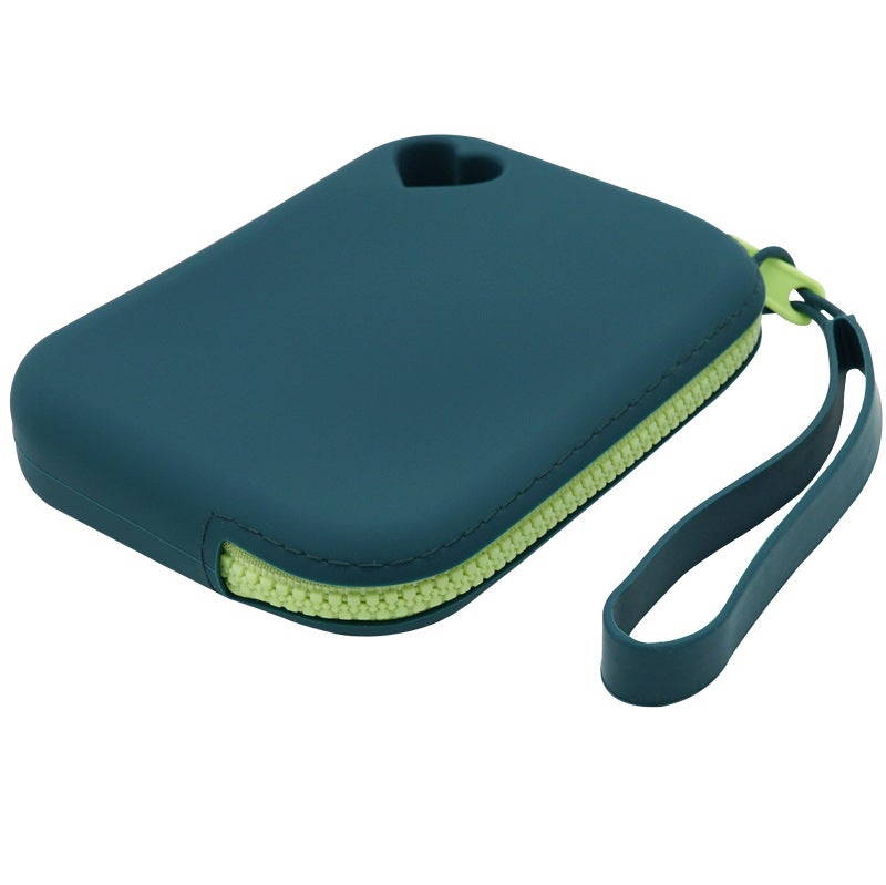 Multi-functional new silicone storage bag key waterproof and dustproof bag data aunt towel storage bag pet snack bag Dark green - Image 1