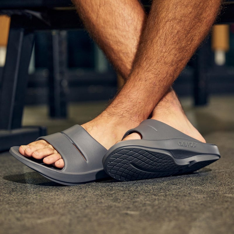 OOFOS OOahh Recovery Slide, Slate - Womenâ€™s Size 13, Menâ€™s Size 11 - Image 3