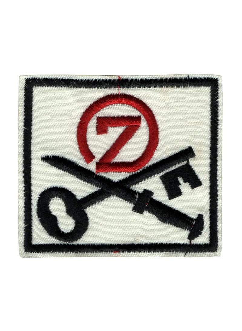 Generic - Sword & Key Applique Embroidered Sew-on Patch ; Size Small: 8cm x 7cm for Jackets, Bags, Caps, T-Shirts, Jeans, Outdoor Clothing ; Imported from Malaysia (1 Piece). (Code: SBX-214) - Image 1