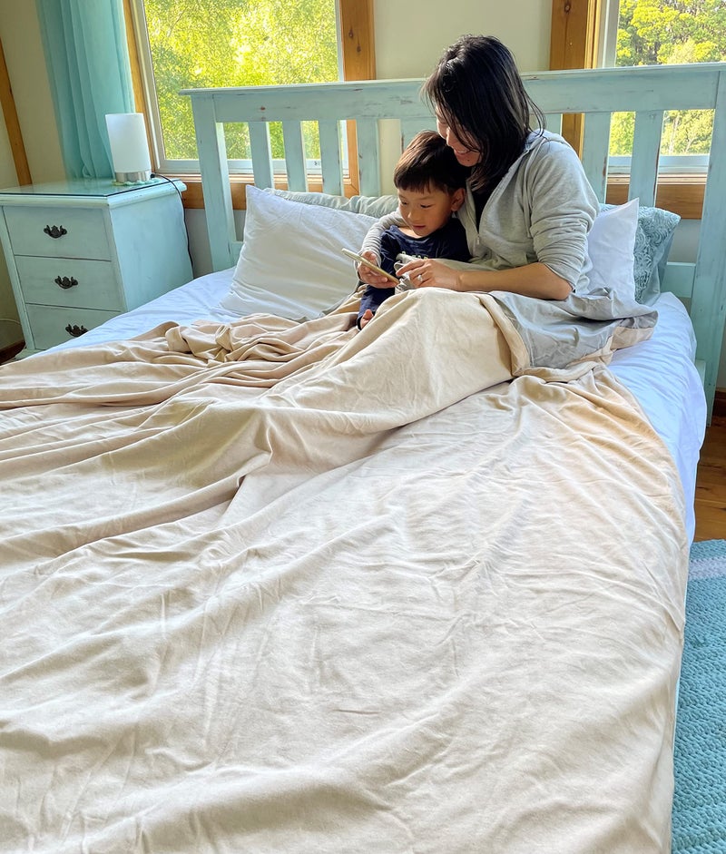 Radia Smart® EMF Radiation Protection Bed Blanket - Mega Large, Faraday Blanket, Organic Cotton, EMF Shielding 70" x 98" - Image 5