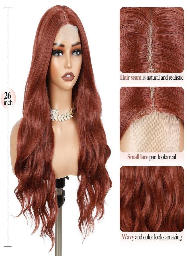 فانسي هير شعر مستعار فاخر مموج بلون بني محمر، طوله 26 بوصة، شعر مستعار مجعد مموج بلون الزنجبيل مع فرق في المنتصف، شعر مستعار صناعي طويل بلون أحمر نحاسي مع مقدمة دانتيل صغيرة، مناسب للنساء والفتيات، مناسب للتنكر والاستخدام اليومي في الحفلات - Image 3