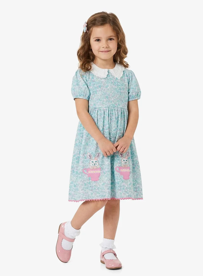 بنياتا فستان بياقة