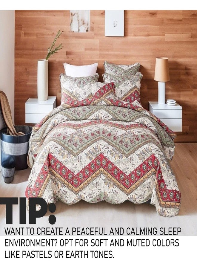 DaDa Bedding مجموعة أغطية سرير دادا بتصميم بوهيمي مزخرف بالأزهار - لون كرانبيري ريفي أحمر وأخضر مائل مع نمط شيفرون وبايسلي - غطاء خفيف الوزن بحواف متموجة ملونة بالبرتقالي والأبيض العاجي - ملكي - 3 قطع - Image 3