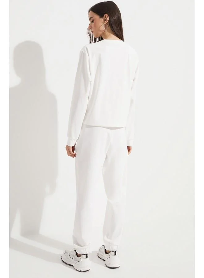 JUNE June Women Scuba Fabric Relaxed Fit Sports Sweatpant White