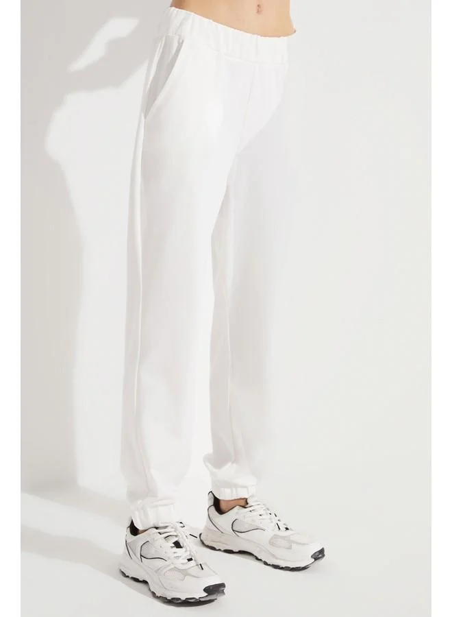 JUNE June Women Scuba Fabric Relaxed Fit Sports Sweatpant White