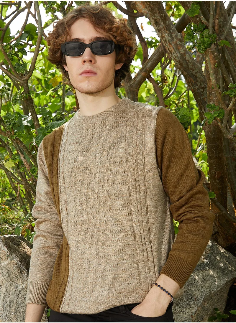 Campus Sutra Men's Sand Beige & Russet Brown Contrast Panel Pullover Sweater