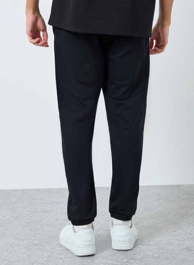 ستايلي بنطال جوغر رجالي أسود بقصة ضيقة ورباط خصر - Image 4