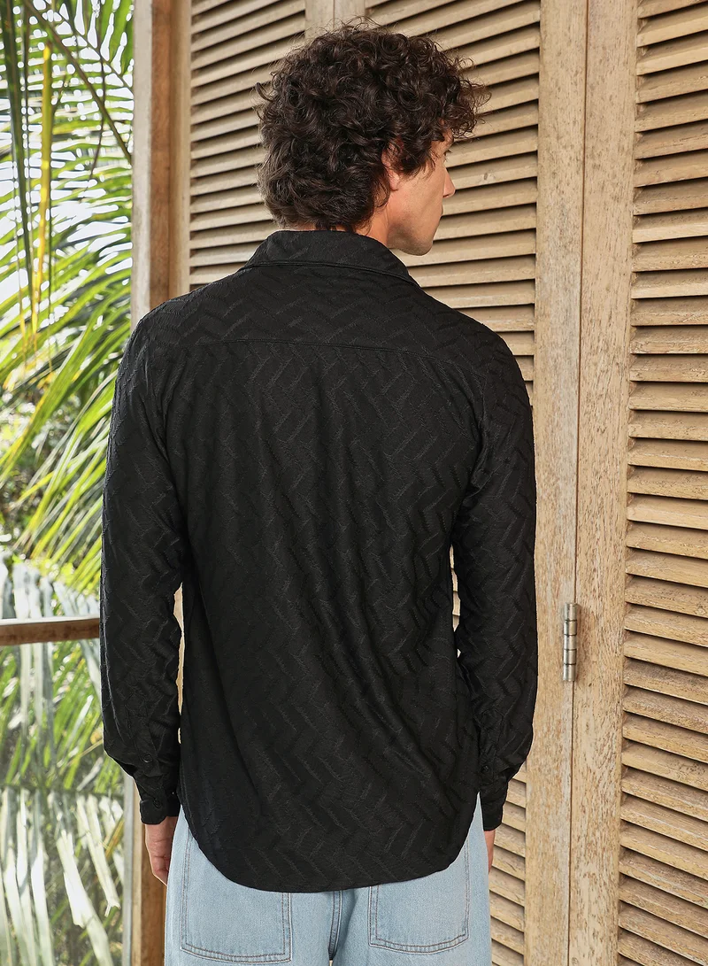 Campus Sutra Men's Obsidian Black Herringbone-Tactile Shirt