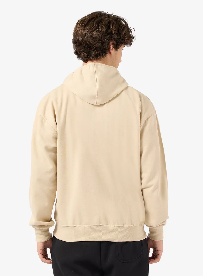 سفنتي فايف بيسيكس هودي بقصة عادية