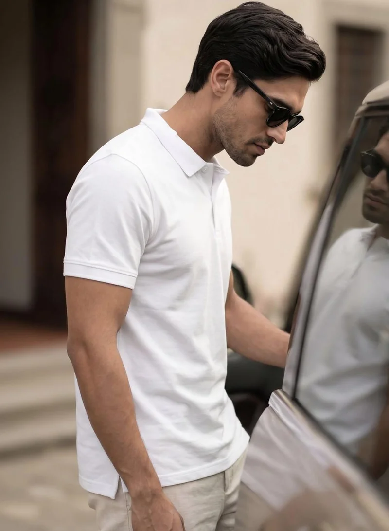 Dennis Lingo Men White Cotton Blend Solid Regular T-Shirt