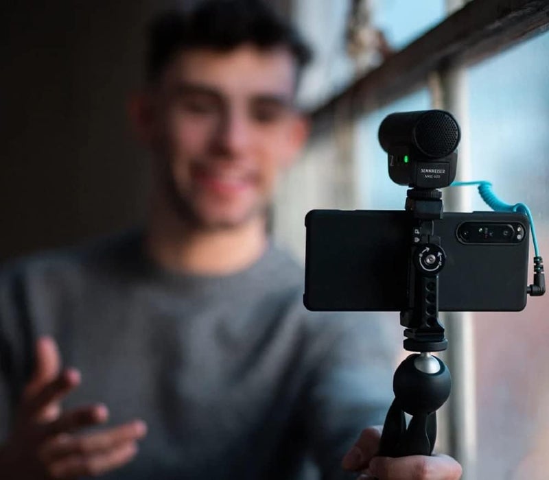 Sennheiser MKE 400 Compact, super-cardioid on-camera microphone with built-in wind protection - Image 5