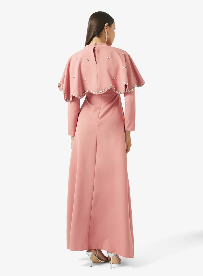 خزانة Embellished Cape Dress