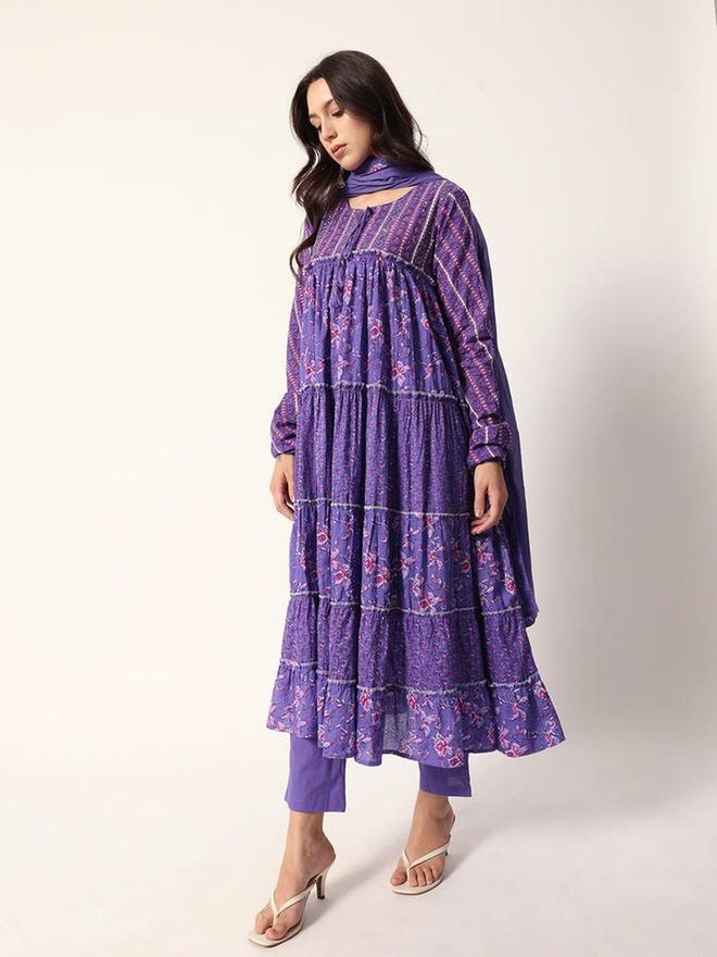 ISHIN 3-Piece Cotton Floral Print Tiered Kurta, Pants and Dupatta Set - Image 4