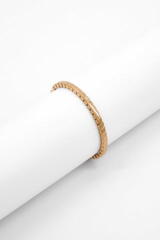 Women Stainless Steel Fashionable Bangle, Gold - pzsku/ZBF7C9E4FA13E52DD4556Z/45/1747232726/8ab09650-026a-456d-804f-68bd1b76bb00