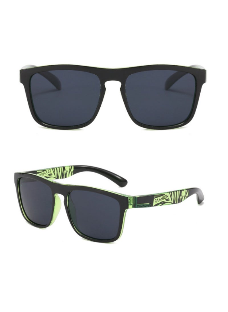 أوربان يوتيلتي Urban Elegance - ارفع مستوى أناقتك مع نظارات الشمس الرائدة للرجال: نظارات أنيقة، حماية من الأشعة فوق البنفسجية، عدسات مستقطبة في دبي - أفضل صيحات الموضة للرجال مع أسلوب الرجعية وأحدث الاتجاهات عبر الإ - Image 1