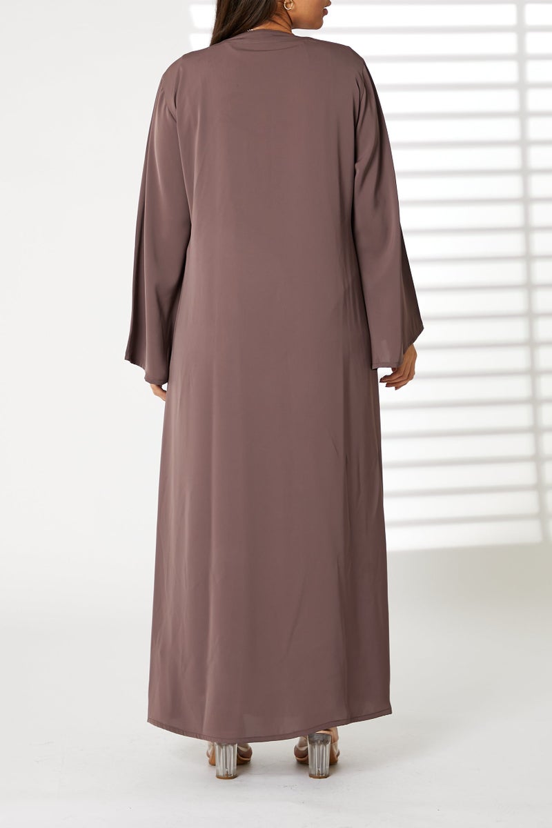 Moistreet Embellished Open Front Abaya - Image 3