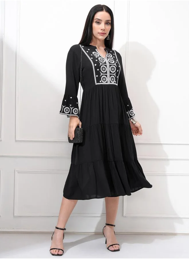 فيشود Vishudh Women Embroidered Long Sleeves A-Line Midi Dress