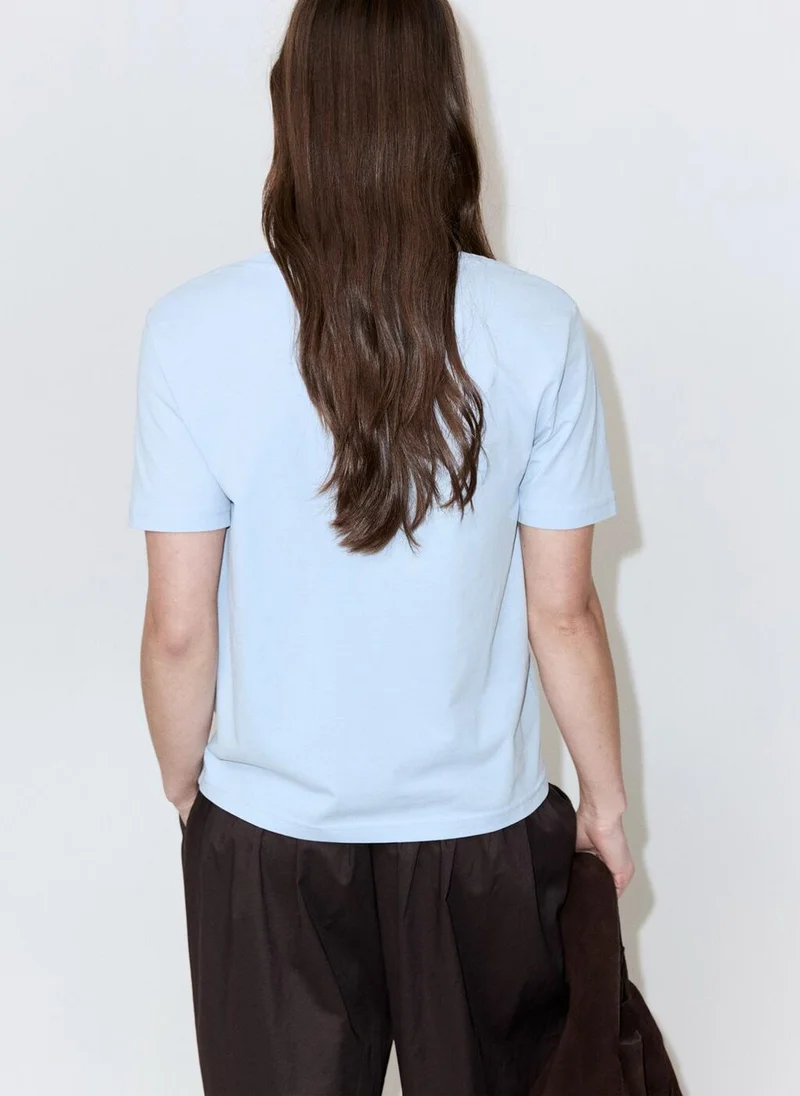 مانجو V-Neck Cotton T-Shirt