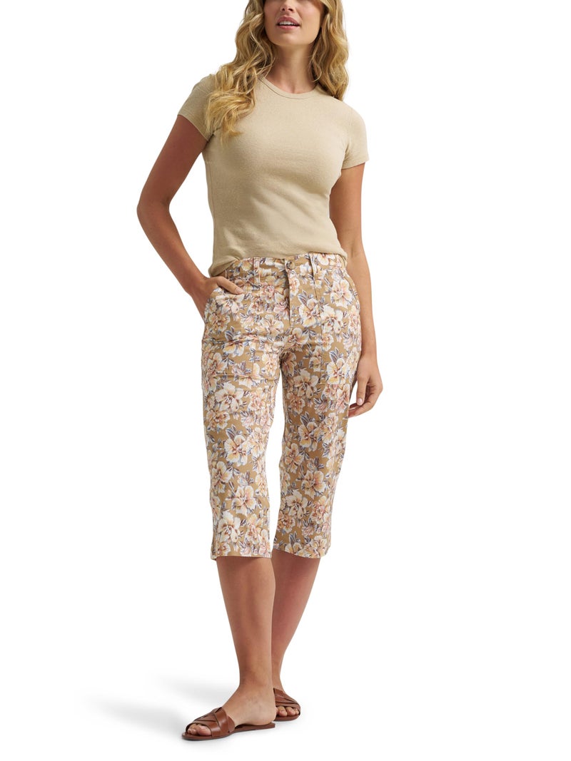 Lee Women's Ultra Lux Comfort with Flex-to-Go Utility Skimmer Capri Pant, Khaki Halogen Floral, 4 - Image 4
