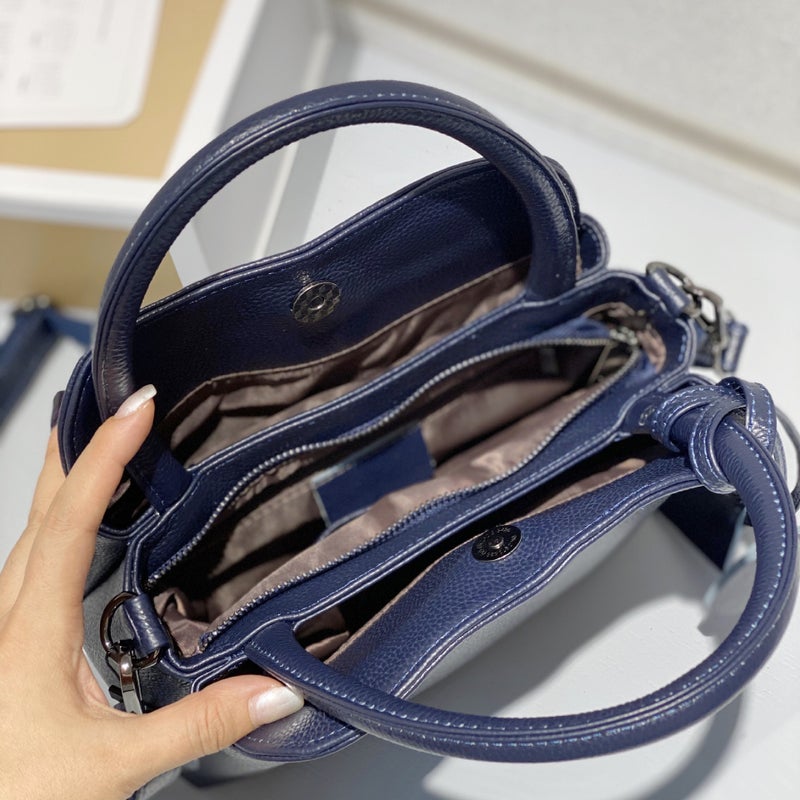 2025 First-Layer Cowhide Genuine Leather Women'S Bag Gemstone Bag Manufacturer Handbag Crossbody Bag Fashion - Image 4