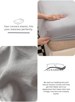 LUNA Home 3-Piece Set: king-size fitted bedsheet and two pillowcases, washable cotton in a light grey color.  - Image 4