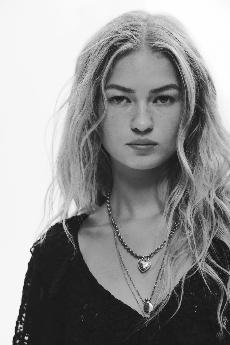 H&M Flounced lace top