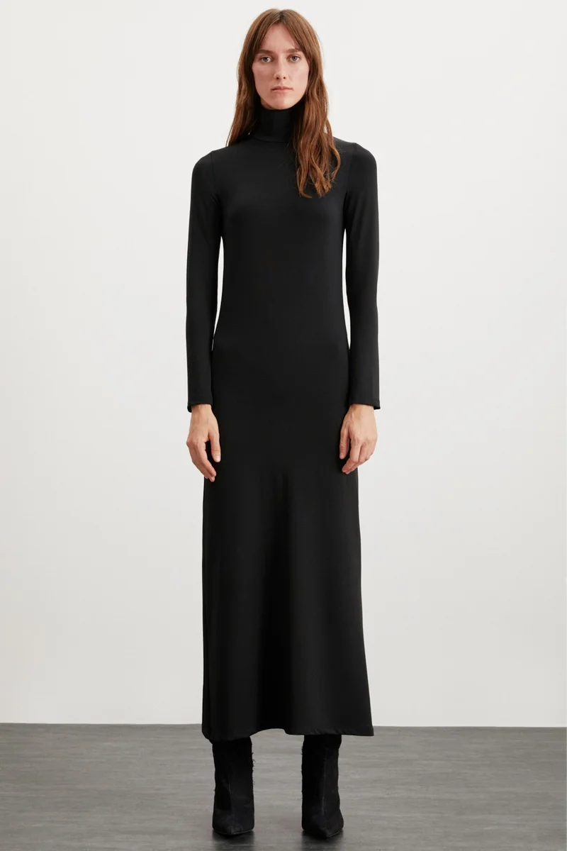 جريميلانج Sapphire Women's Turtleneck Long Sleeve Slim Fit Maxi Black Dress