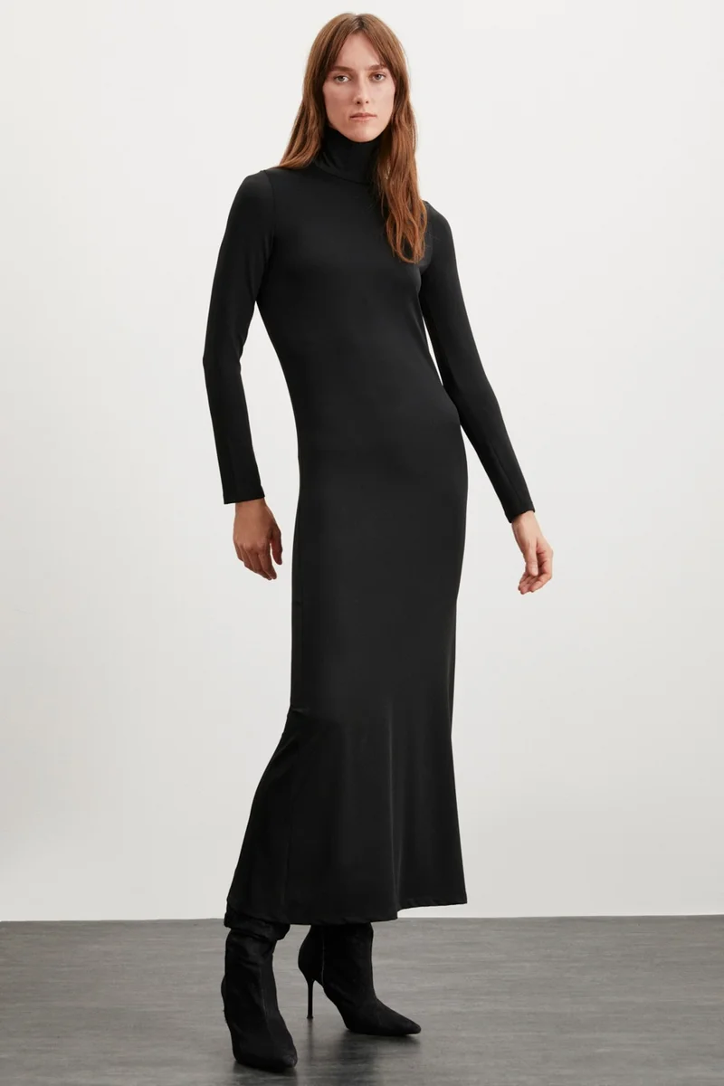جريميلانج Sapphire Women's Turtleneck Long Sleeve Slim Fit Maxi Black Dress
