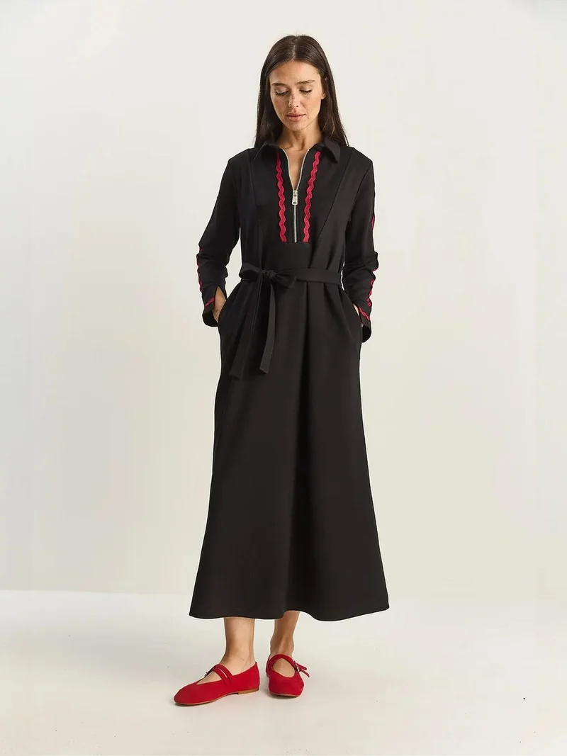 Bianco Lucci LUCCI Buttoned A-Form Fit Midi Dress with Binding Detail