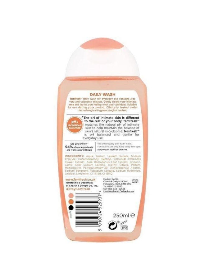 فيم فريش Femfresh غسول للمناطق الحساسة - عناية وانتعاش كاملين للمناطق الحساسة بخلاصة الصبار الطبيعية، ٢٥٠ مل - Image 4