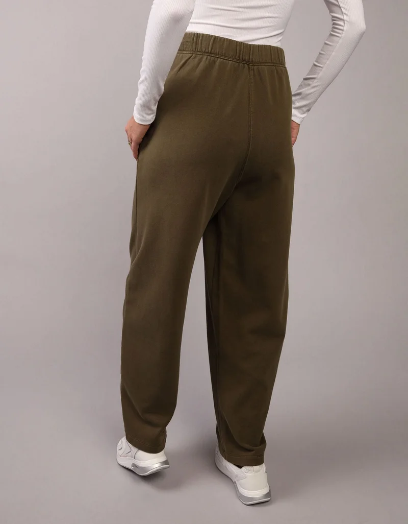 American Eagle AE Everyday Luxe Barrel Sweatpant