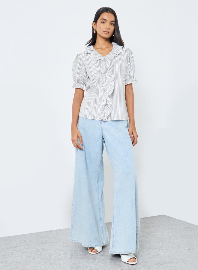 تايك تو بلوزة بأكمام منفوشة مخططة بتفاصيل مكشكشة - Image 2